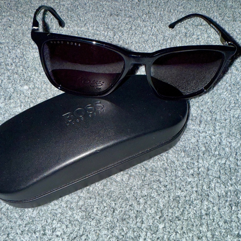 BOSS Women’s Black Sunglasses
